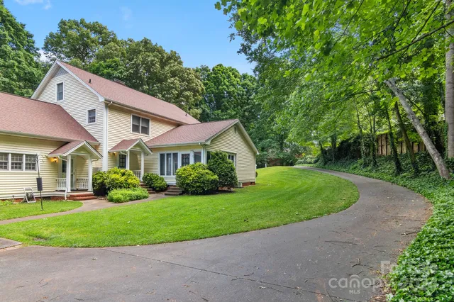 $799,000 | 205 Vauxhall Drive, Shelby, NC 28150