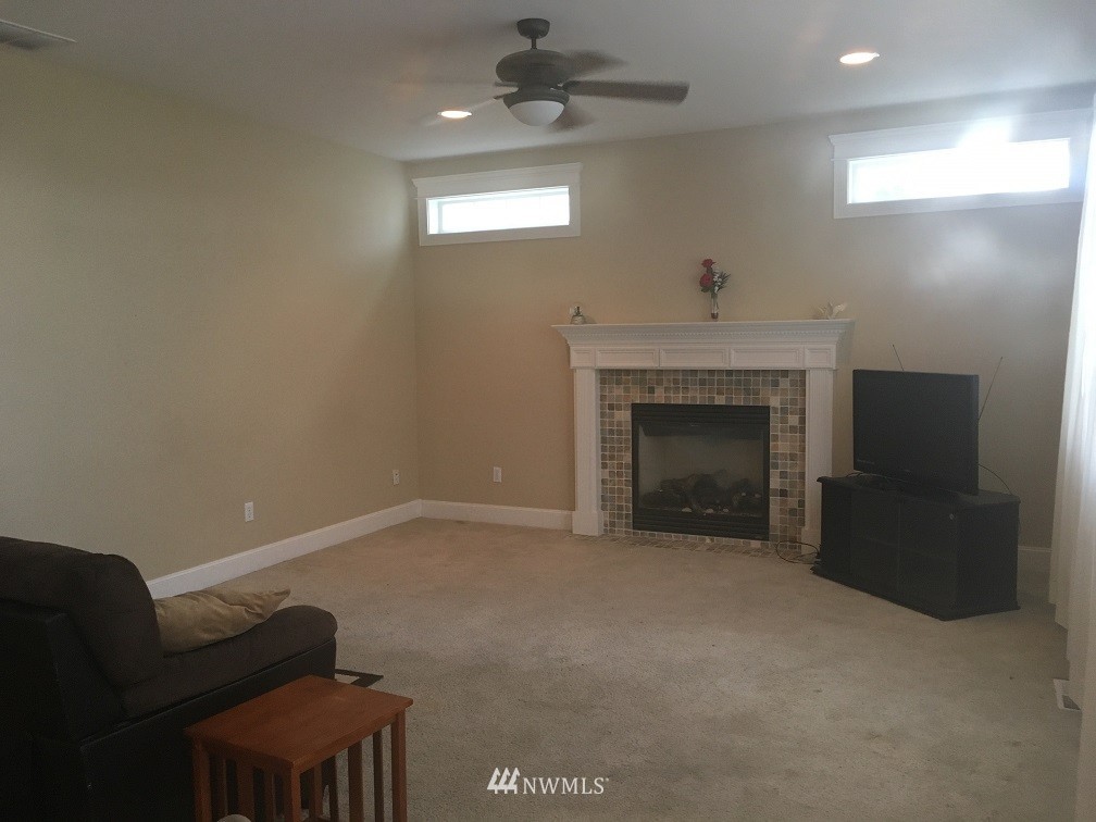 1832 Southeast 8th Street Renton, WA 98057 - Photo 10 of 10 Gallery Image 10