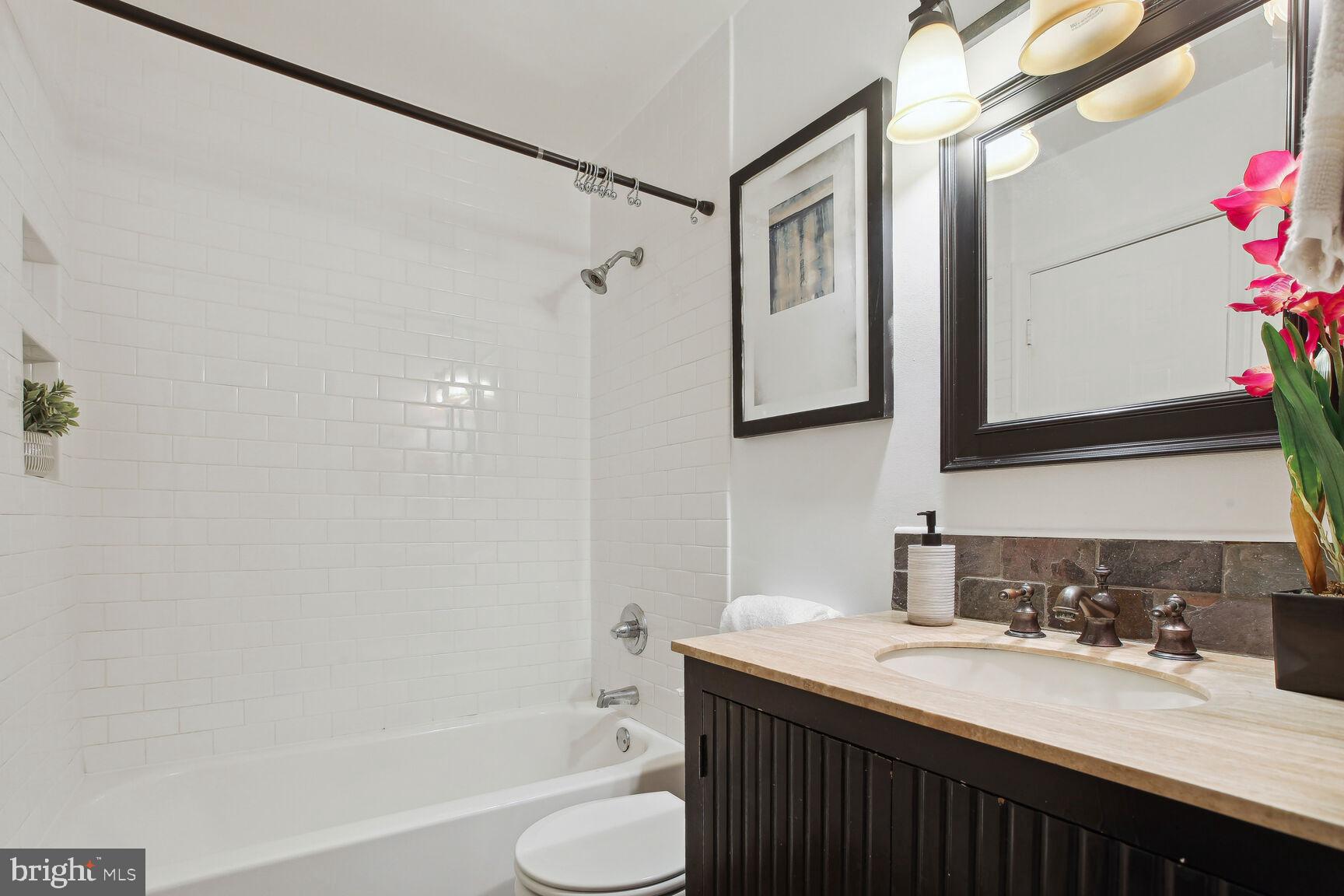 301 G Street Northeast, Unit 2 Washington, DC 20002 - Photo 18 of 19