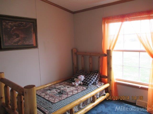 479 North Englehart Road Deford, MI 48729 - Photo 9 of 19 31191325-8.JPG