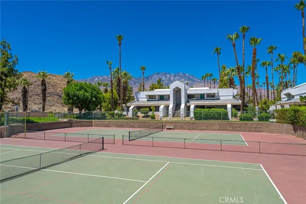 $435,000 | 5301 East Waverly Drive, Unit 211, Palm Springs, CA 92264