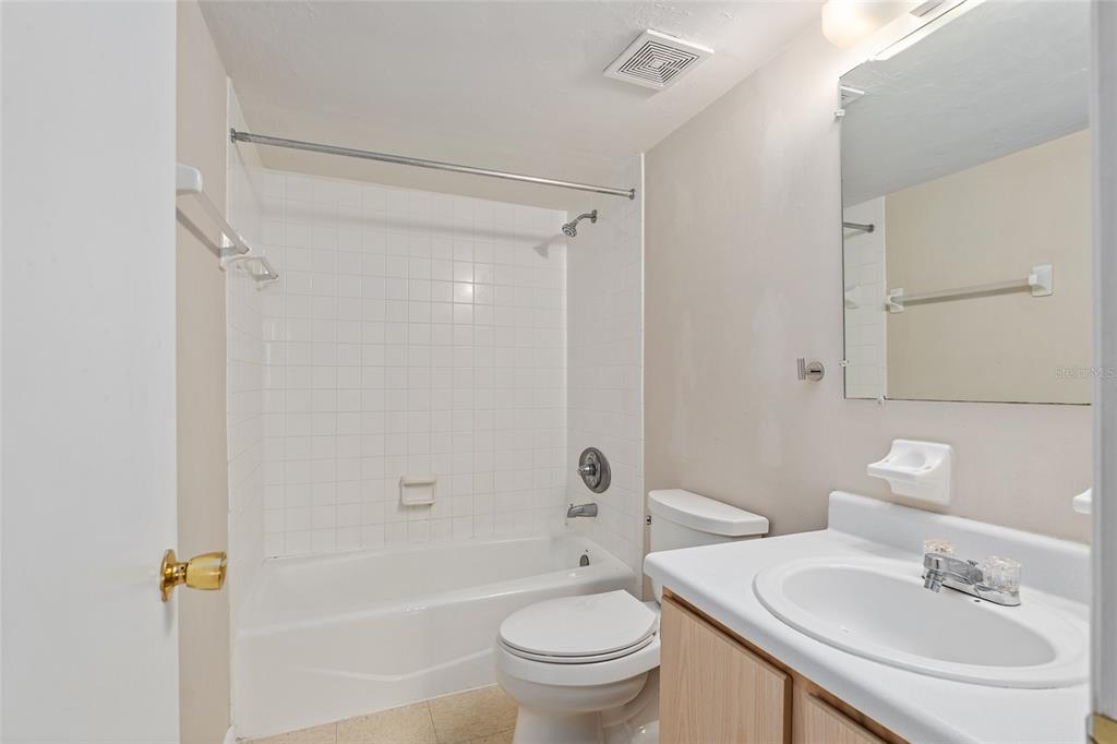 2360 Southwest Archer Road, Unit 607 Gainesville, FL 32608 - Photo 24 of 26