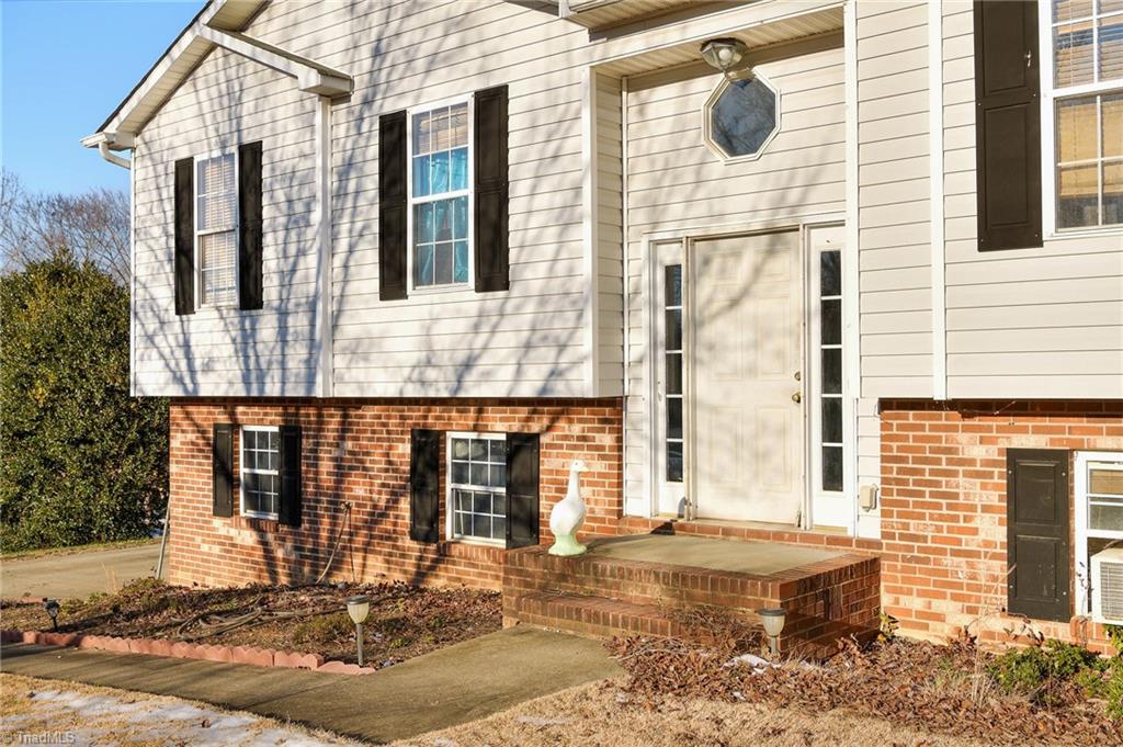 156 Hawksbridge Road Mount Airy, NC 27030 - Photo 3 of 24 Gallery Image 3
