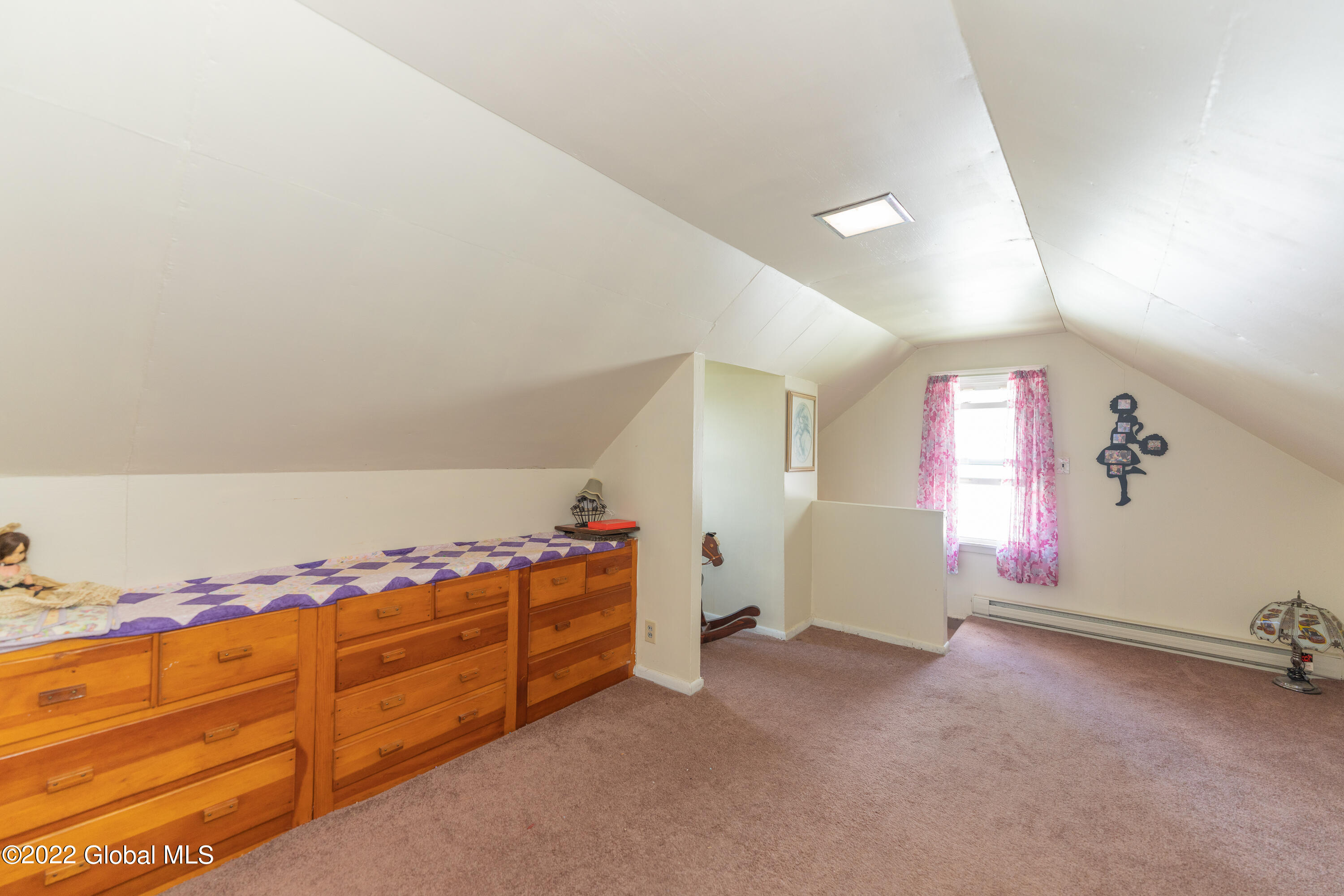 1131 Fort Hunter Road Rotterdam, NY 12303 - Photo 18 of 32 6 Loft 3
