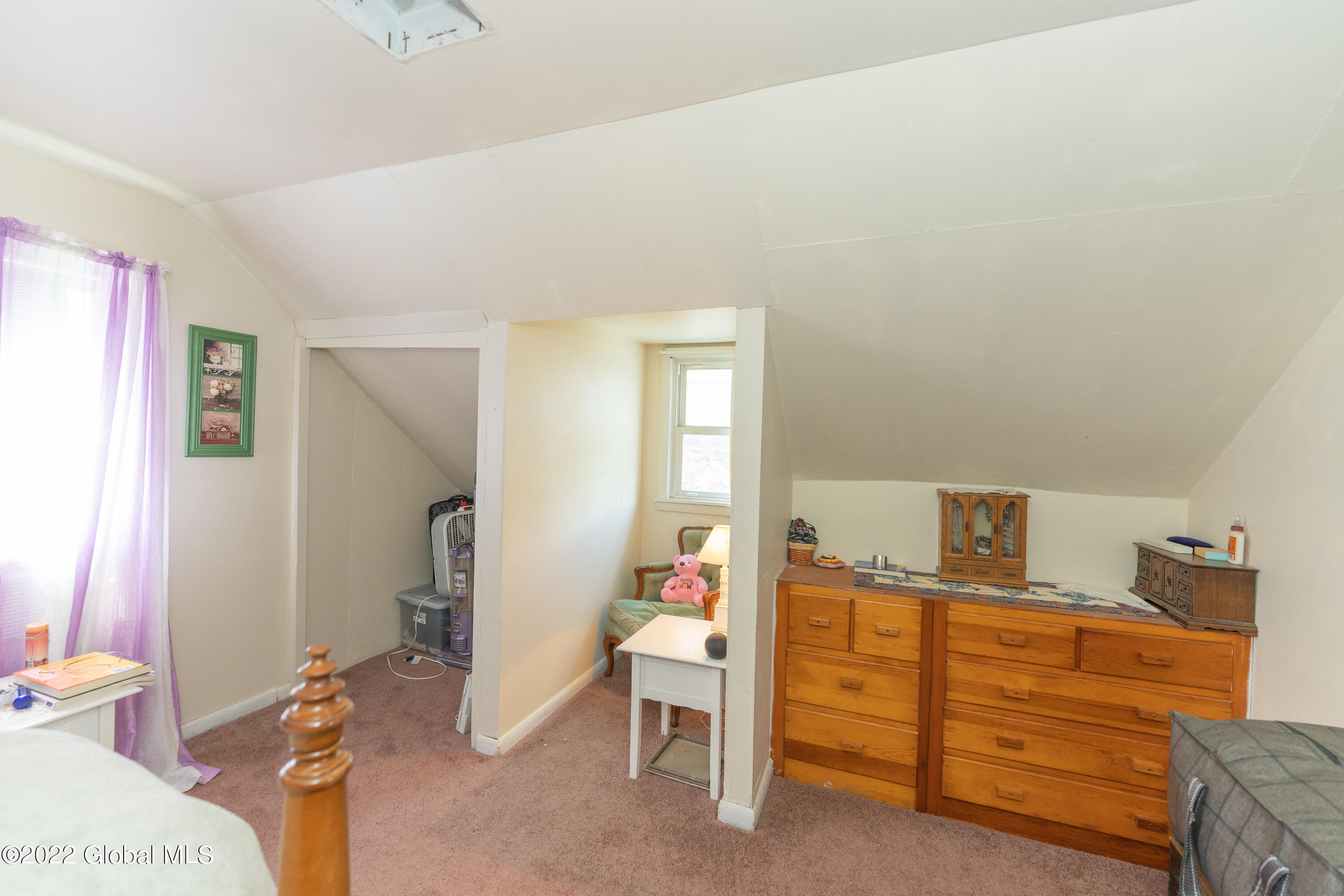 1131 Fort Hunter Road Rotterdam, NY 12303 - Photo 20 of 32 6 Loft 5
