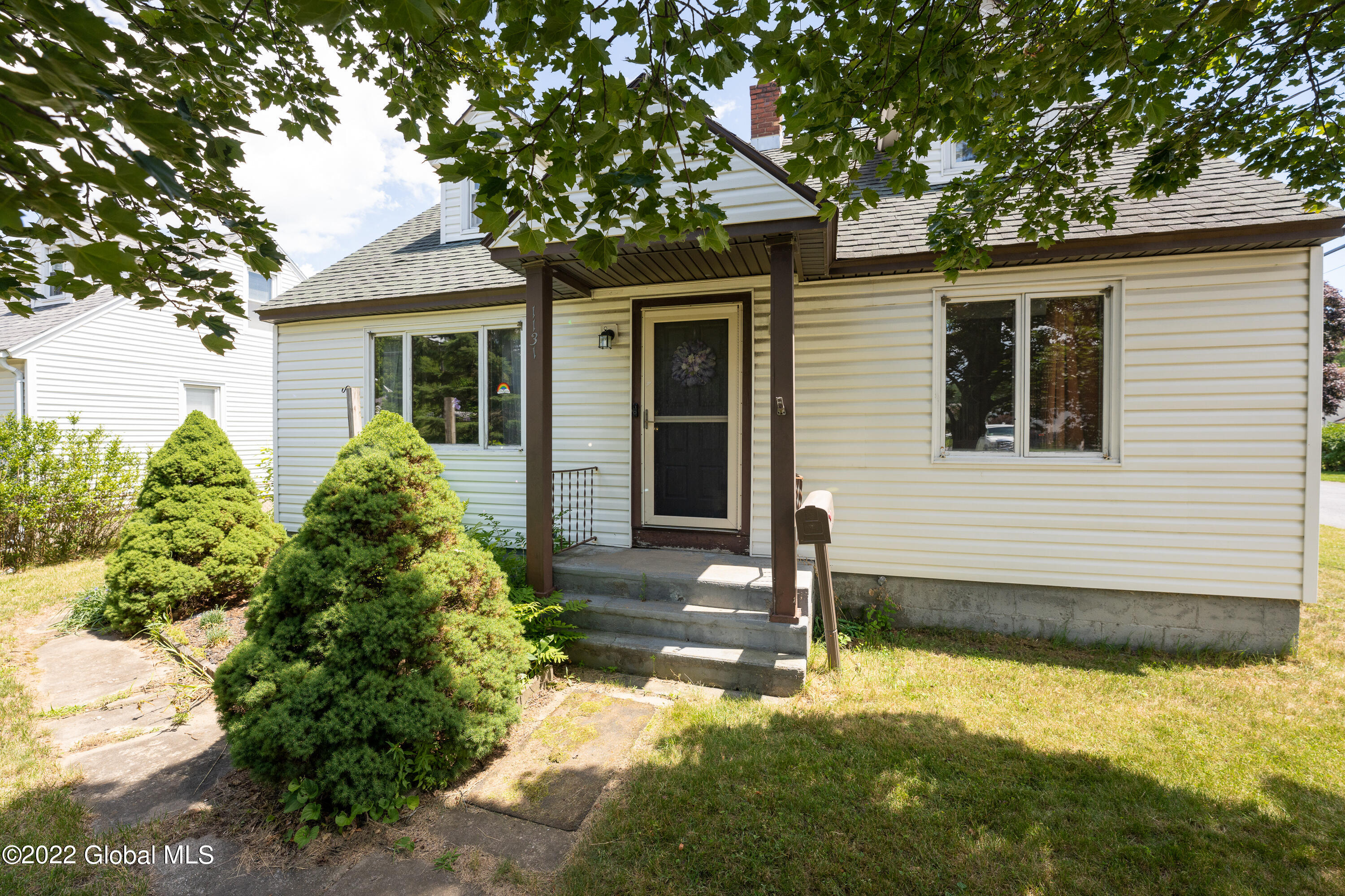 1131 Fort Hunter Road Rotterdam, NY 12303 - Photo 2 of 32 0 Front 5