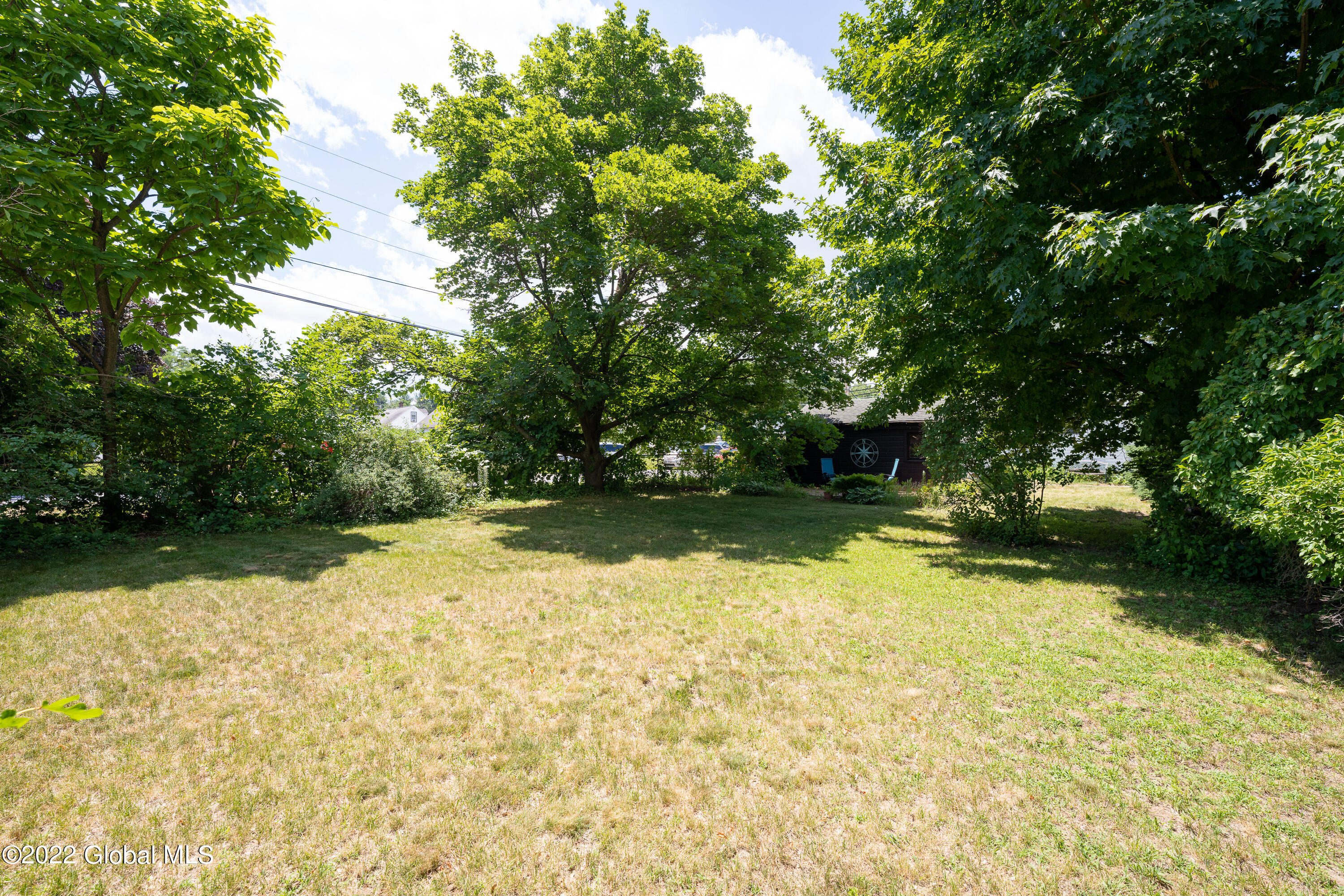 1131 Fort Hunter Road Rotterdam, NY 12303 - Photo 24 of 32 Yard 11