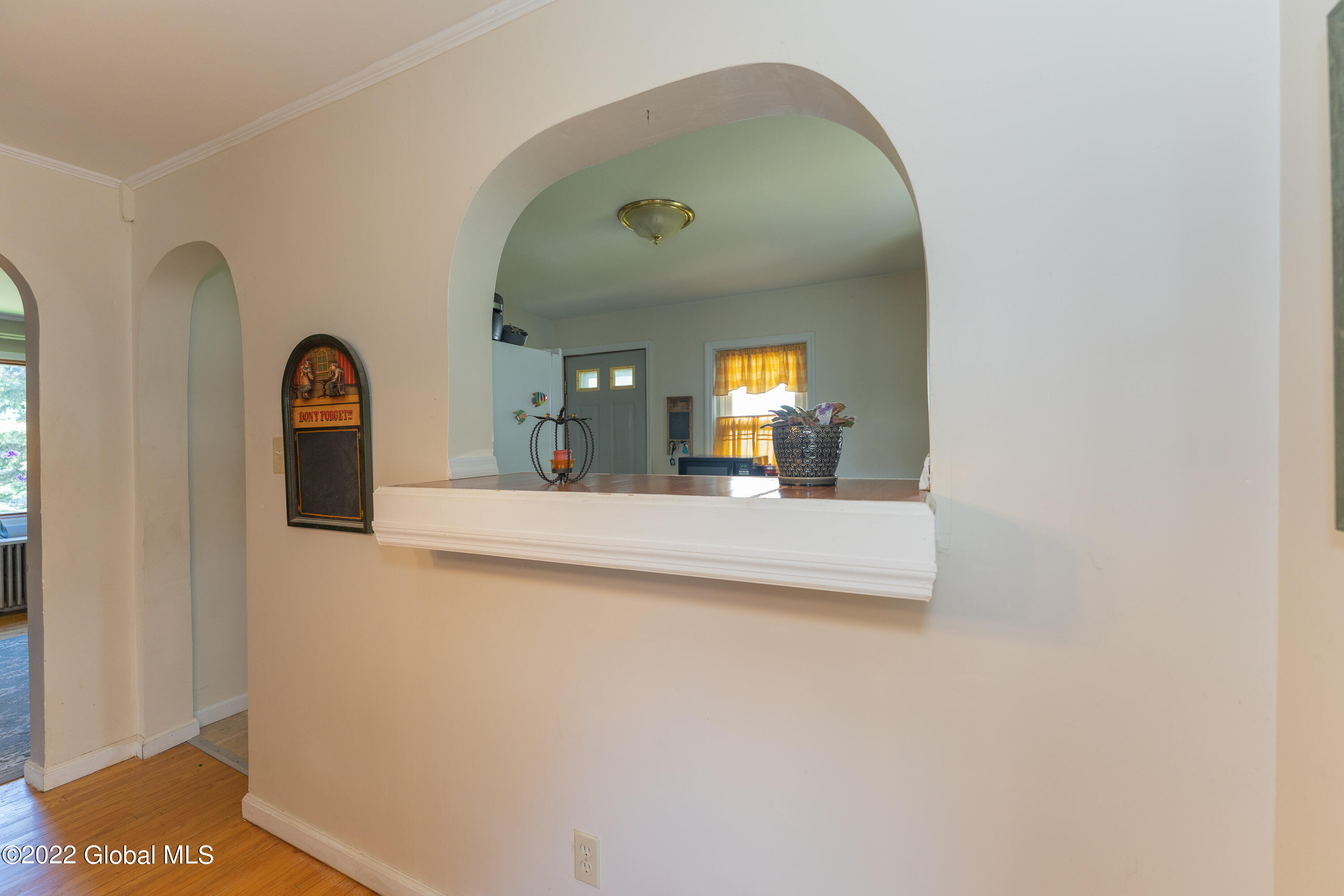 1131 Fort Hunter Road Rotterdam, NY 12303 - Photo 7 of 32 2 Dining 3