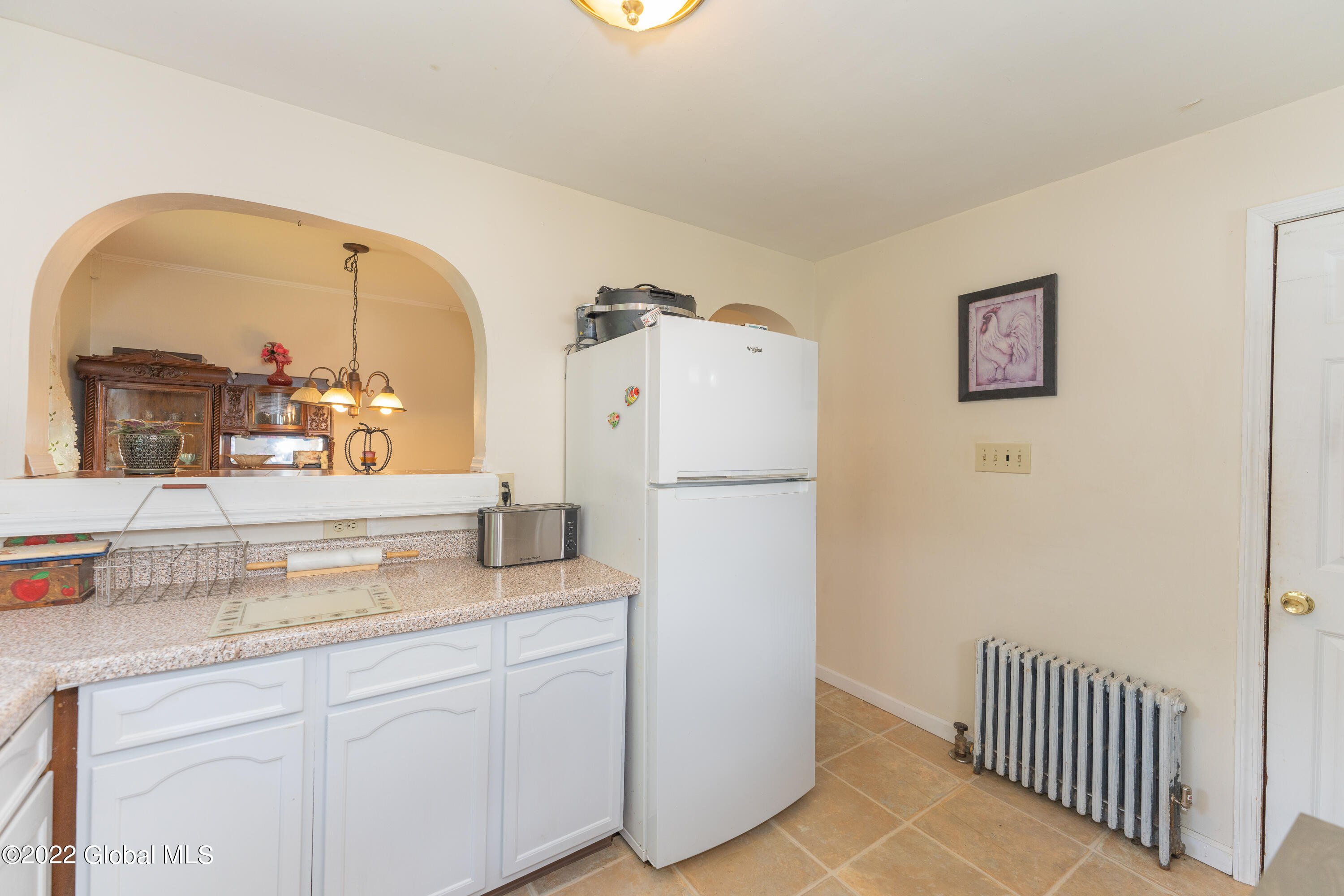 1131 Fort Hunter Road Rotterdam, NY 12303 - Photo 10 of 32 3 Kitchen 3