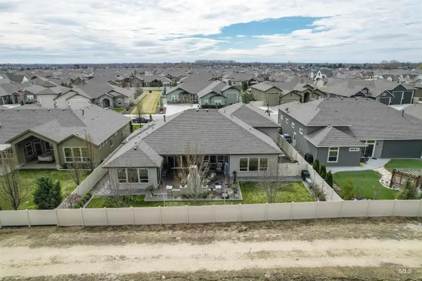 $999,999 | 12174 West Lacerta Street, Star, ID 83669