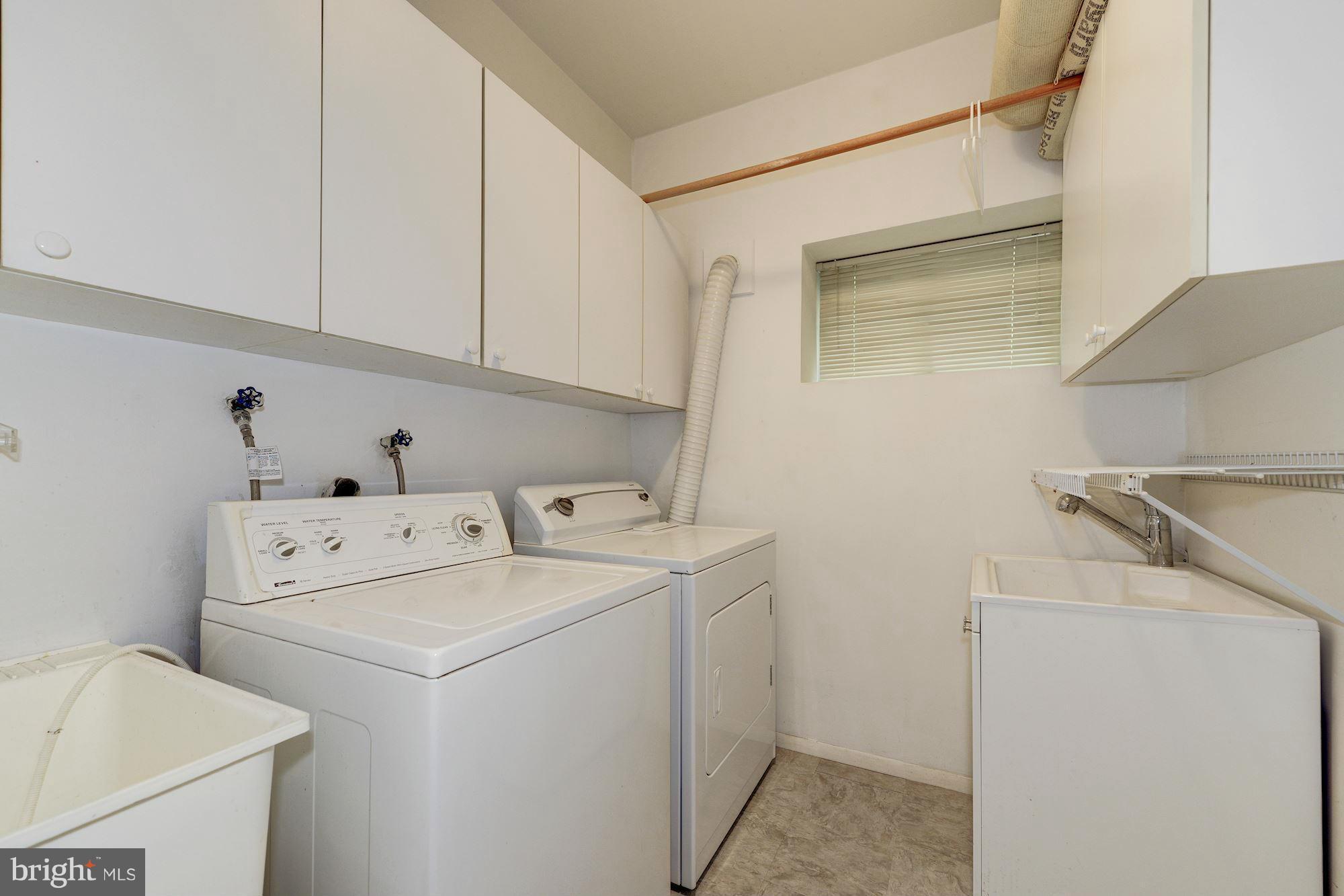 2018 Upper Lake Drive Reston, VA 20191 - Photo 26 of 30 Laundry Room
