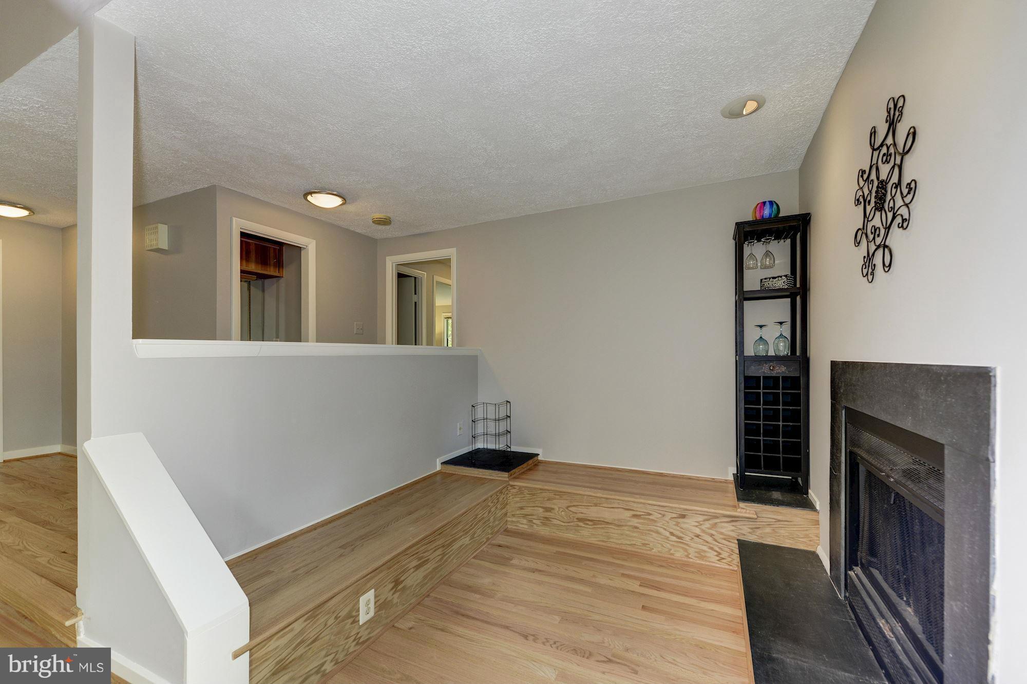 2018 Upper Lake Drive Reston, VA 20191 - Photo 6 of 30 Family Room