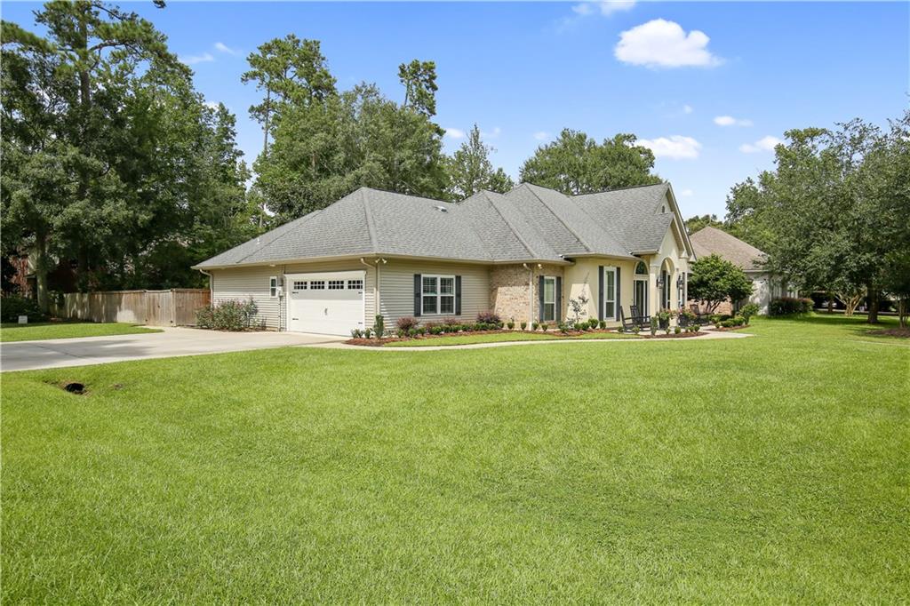 977 Rue Chinon Mandeville, LA 70471 - Photo 2 of 32 Gallery Image 2