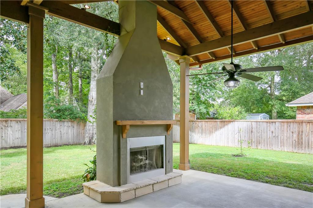 977 Rue Chinon Mandeville, LA 70471 - Photo 28 of 32 Gallery Image 28