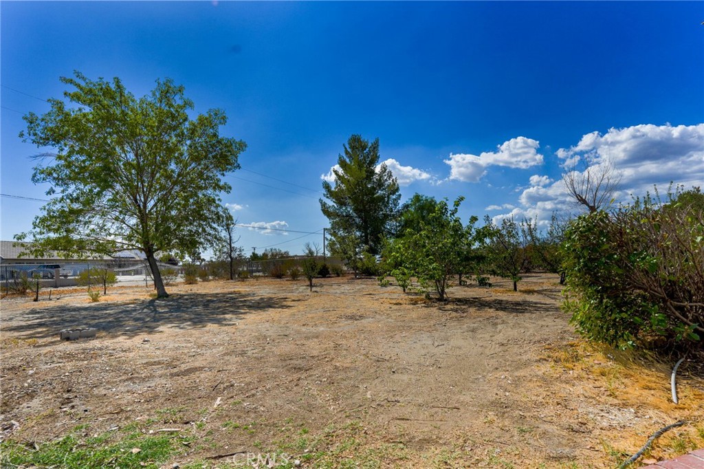 12782 Riggins Road Phelan, CA 92371 - Photo 34 of 49