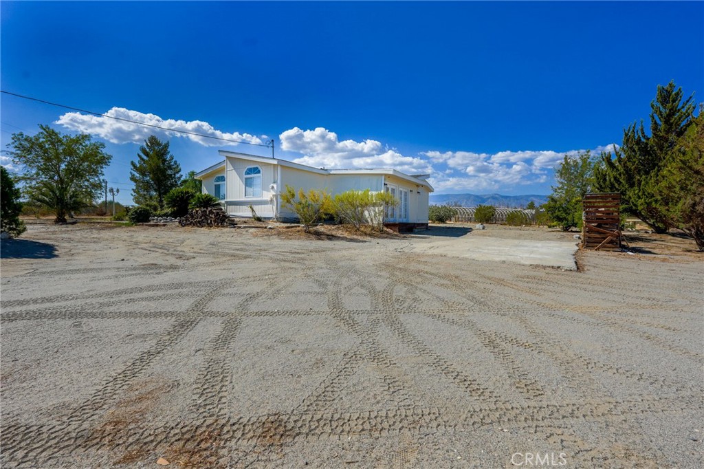 12782 Riggins Road Phelan, CA 92371 - Photo 38 of 49