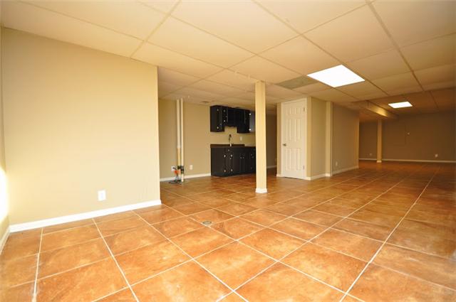 1728 Murfreesboro Road Lebanon, TN 37090 - Photo 13 of 20 a view of a room with gym equipment