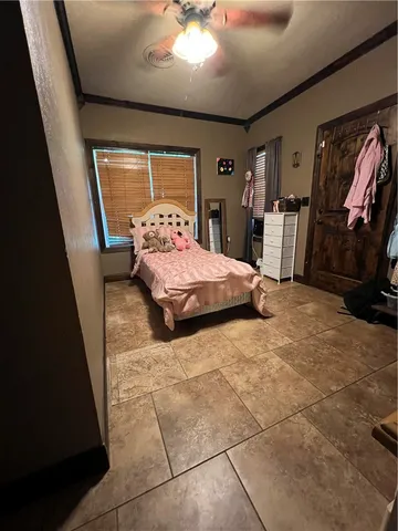 $235,000 | 609 East Crockett Street, Falfurrias, TX 78355