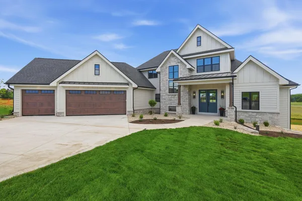 $1,349,900 | 6651 Lucas Sun Prairie, Sun Prairie, WI 53590