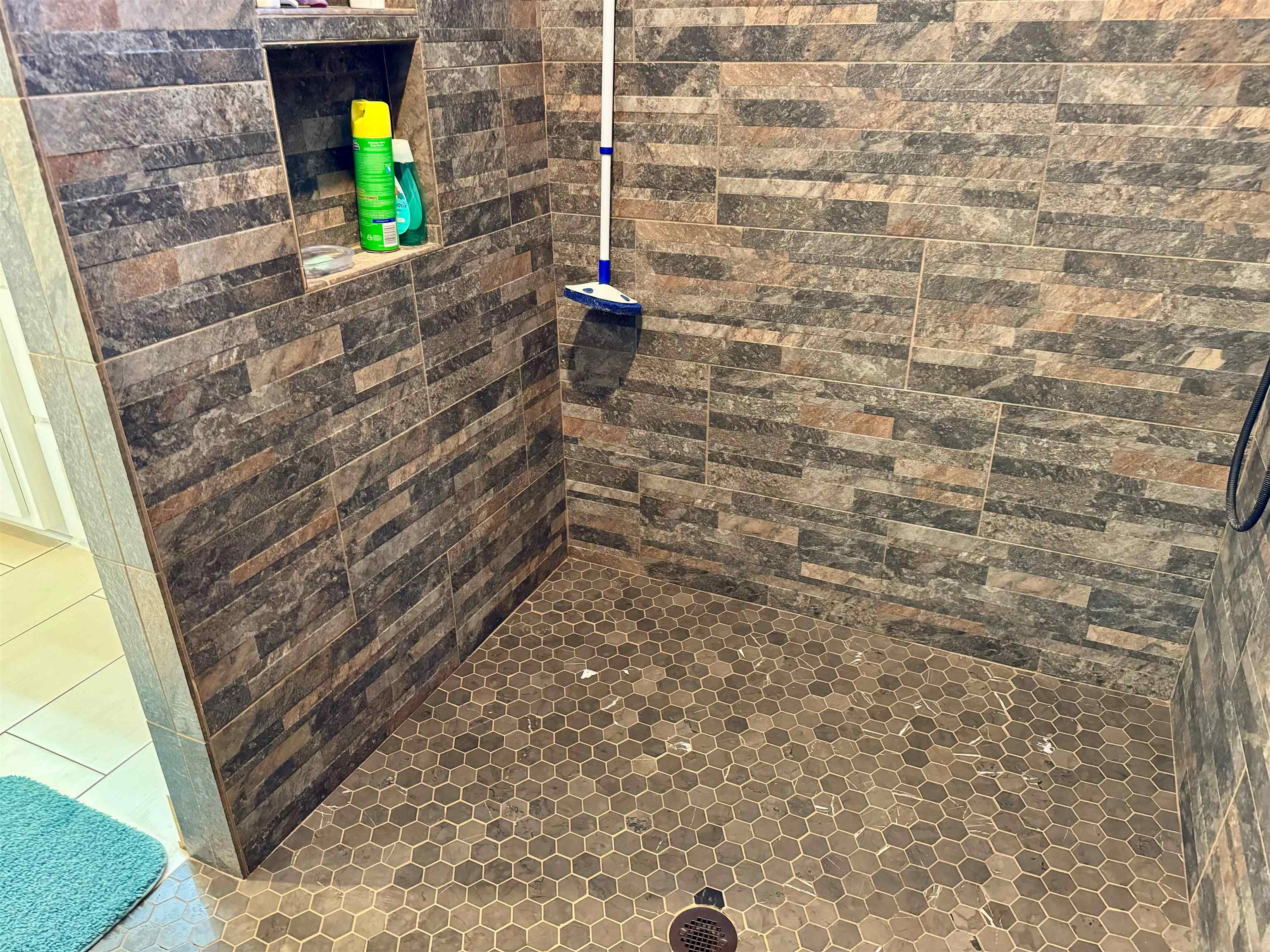 304 Dorman Road Campobello, SC 29322 - Photo 27 of 36