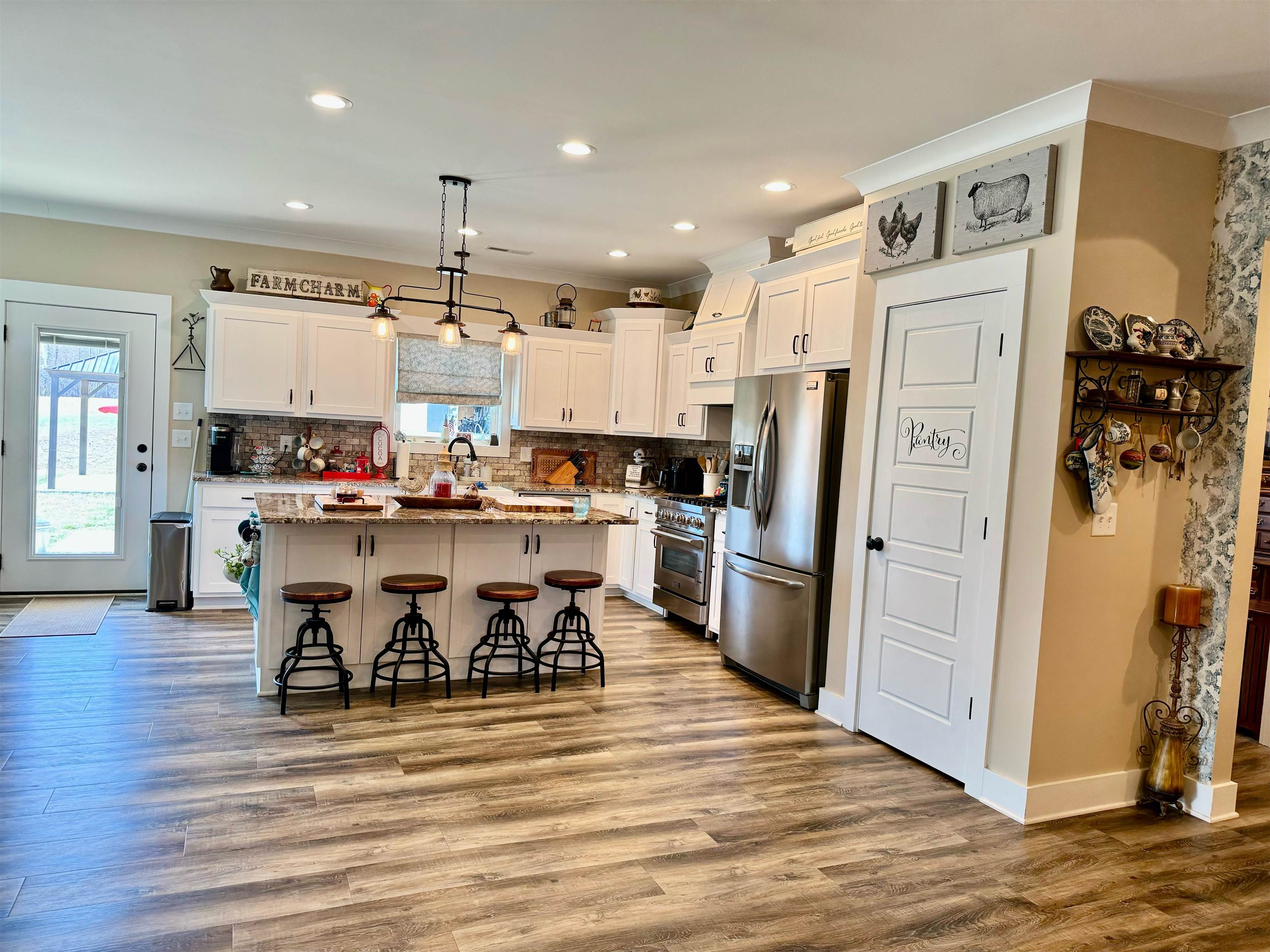 304 Dorman Road Campobello, SC 29322 - Photo 8 of 36