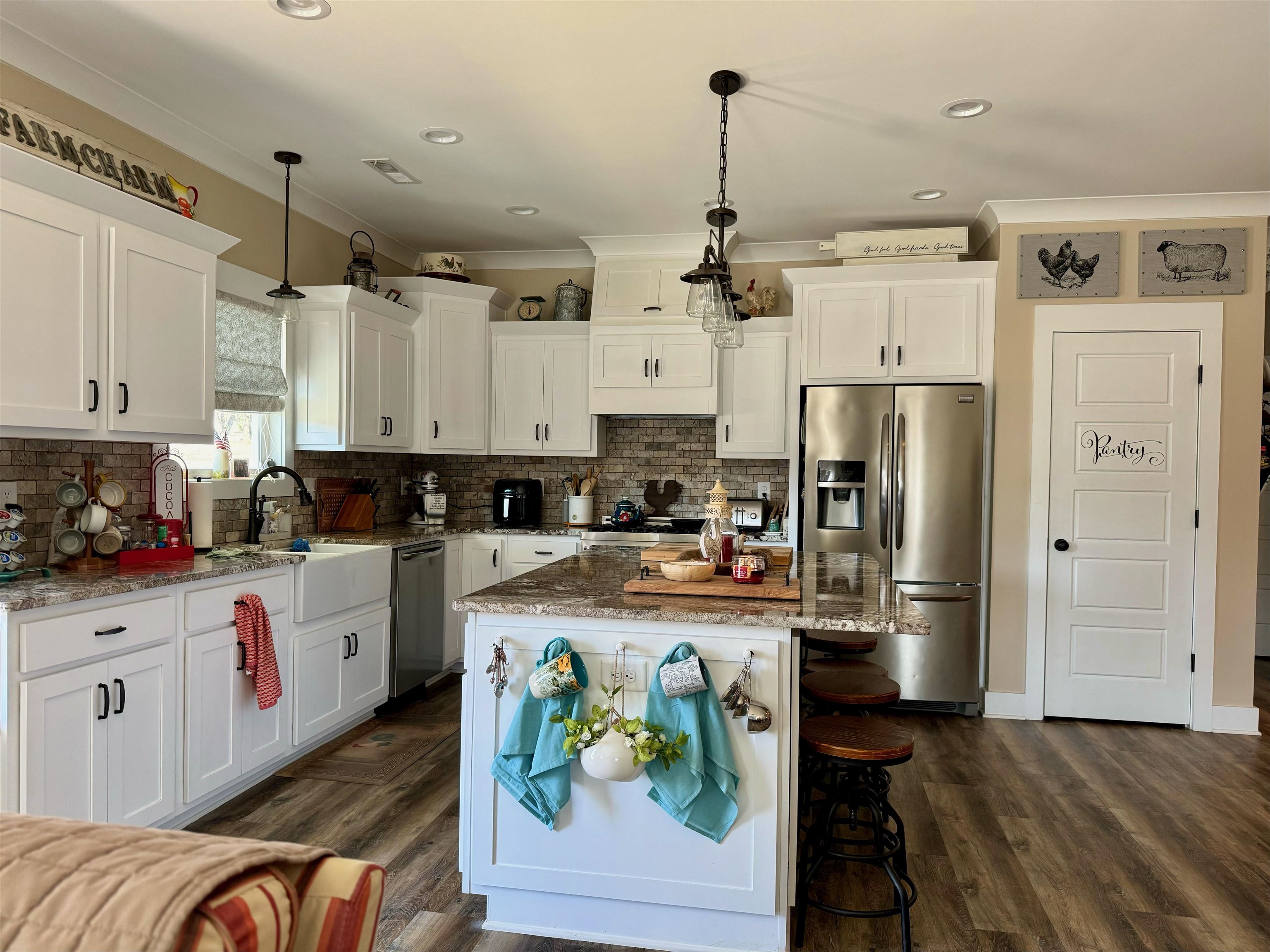 304 Dorman Road Campobello, SC 29322 - Photo 9 of 36