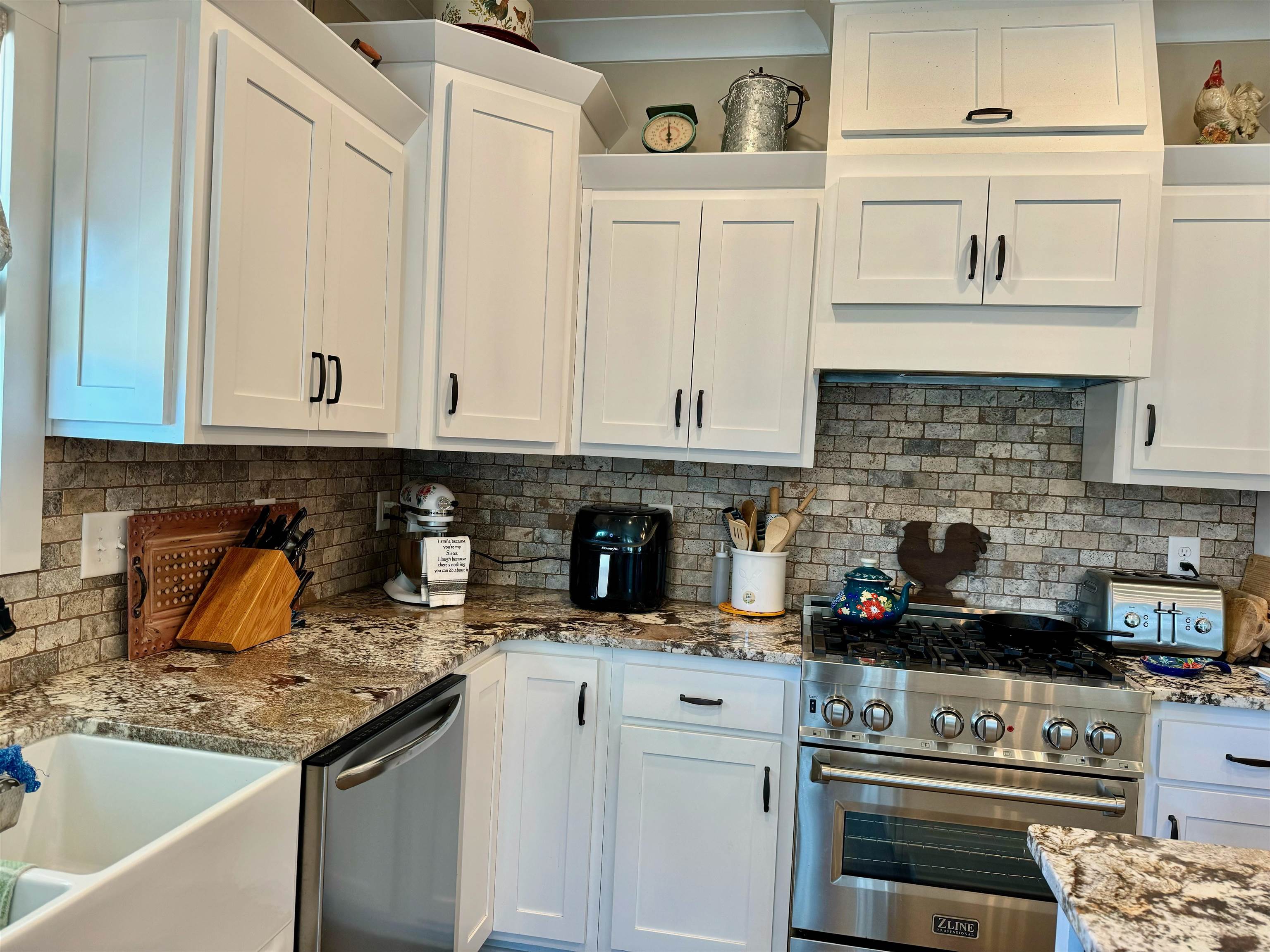 304 Dorman Road Campobello, SC 29322 - Photo 10 of 36