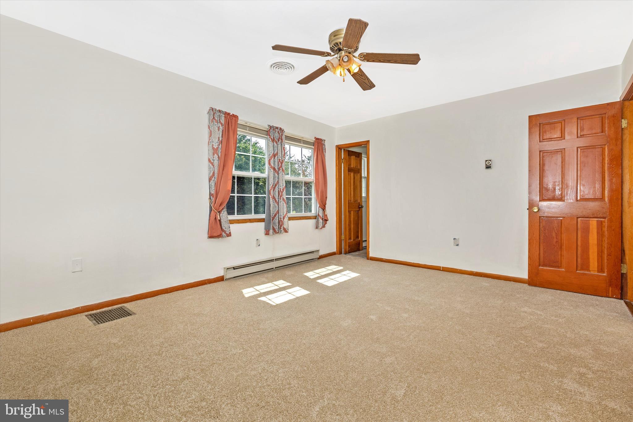 6795 Ruhland Drive Frederick, MD 21702 - Photo 26 of 36 Primary Bedroom.