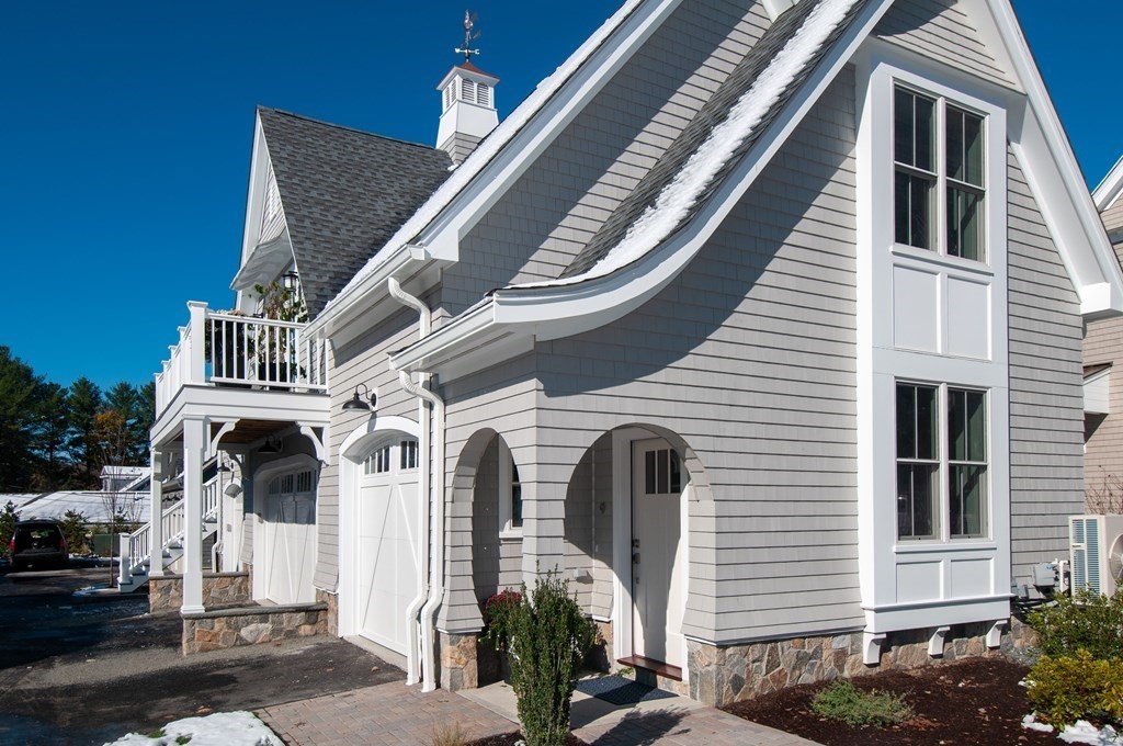 16 Fieldstone Way, Unit 5 Wellesley, MA 02482 - Photo 2 of 9