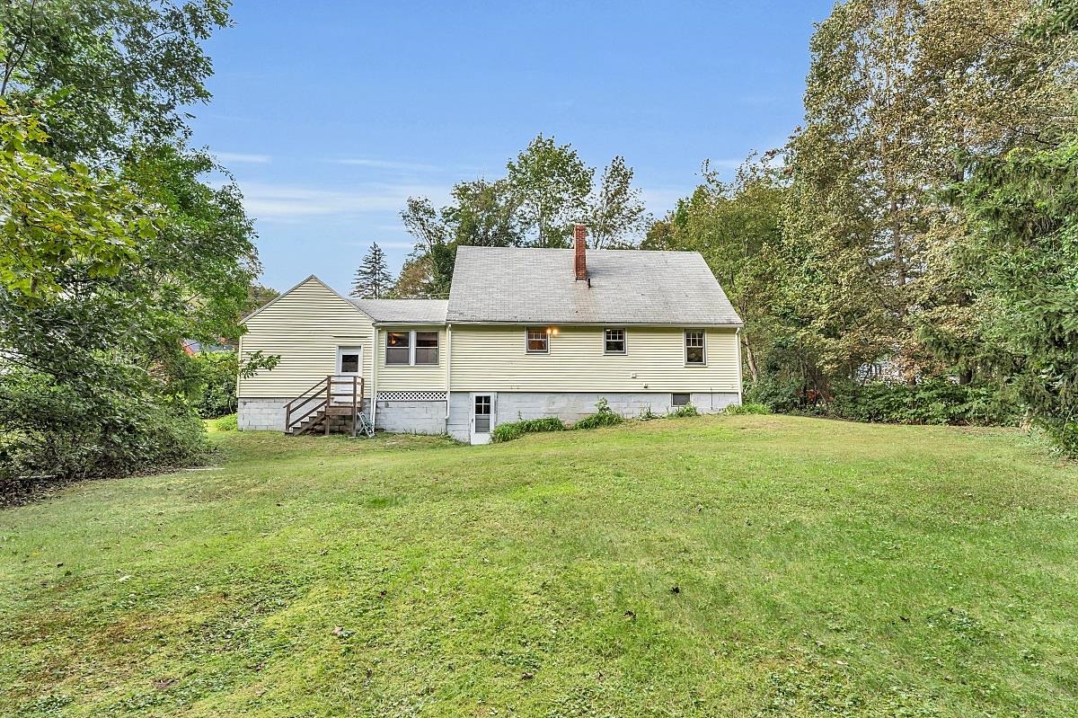 52 Cataract Avenue Dover, NH 03820 - Photo 21 of 32