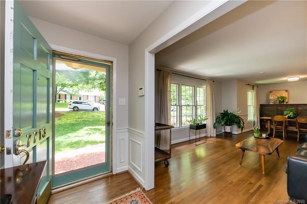7713 Whistlestop Road Charlotte, NC 28210 - Photo 4 of 46 Gallery Image 4