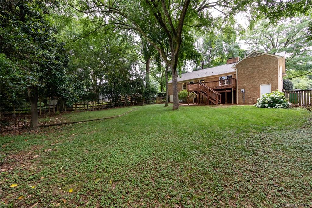7713 Whistlestop Road Charlotte, NC 28210 - Photo 38 of 46 Gallery Image 38