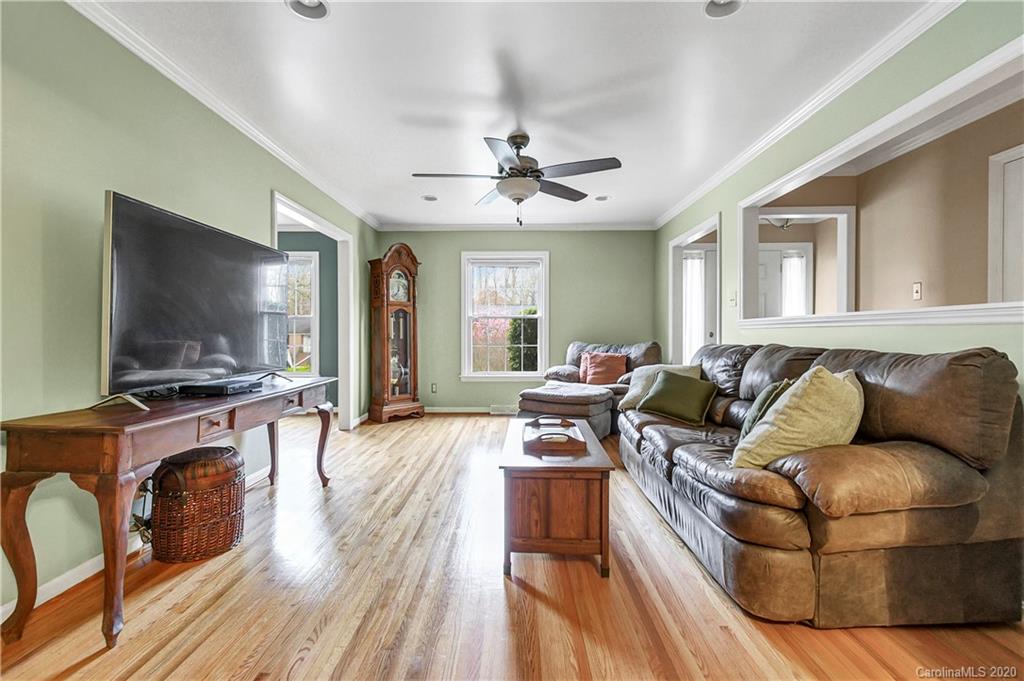 5508 Londonderry Road Charlotte, NC 28210 - Photo 12 of 33 Gallery Image 12