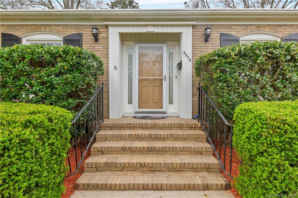 5508 Londonderry Road Charlotte, NC 28210 - Photo 4 of 33 Gallery Image 4