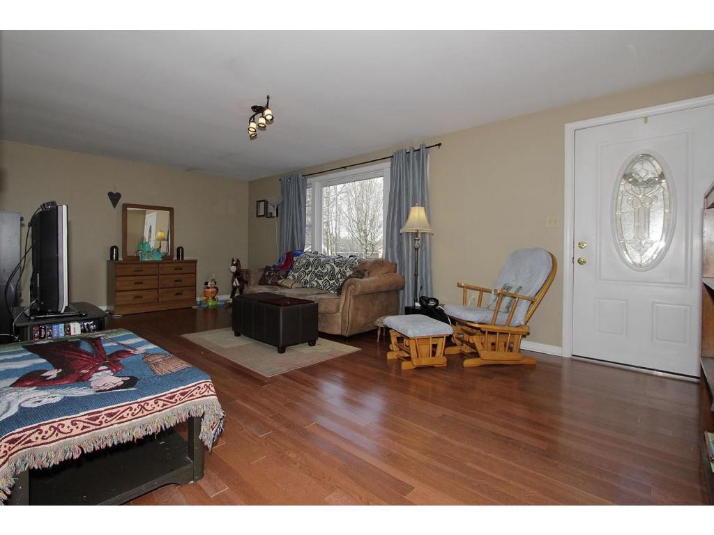 36 Cinnamon Ridge Road Somersworth, NH 03878 - Photo 4 of 28
