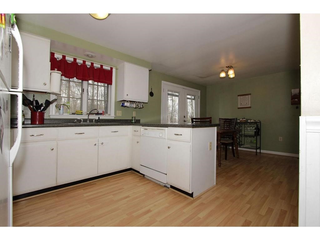 36 Cinnamon Ridge Road Somersworth, NH 03878 - Photo 7 of 28
