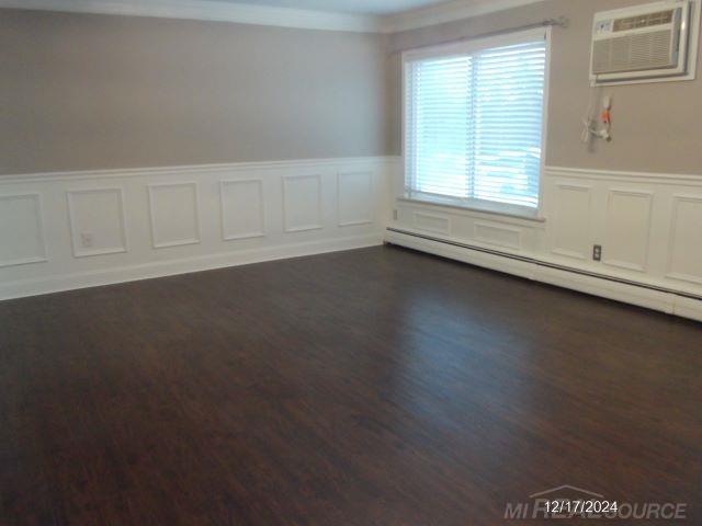 761 West Maple Road Clawson, MI 48017 - Photo 7 of 11 50222657-2864FDC4-CAA3-4108-BA9E-D4CEB02B4FB5.JPG