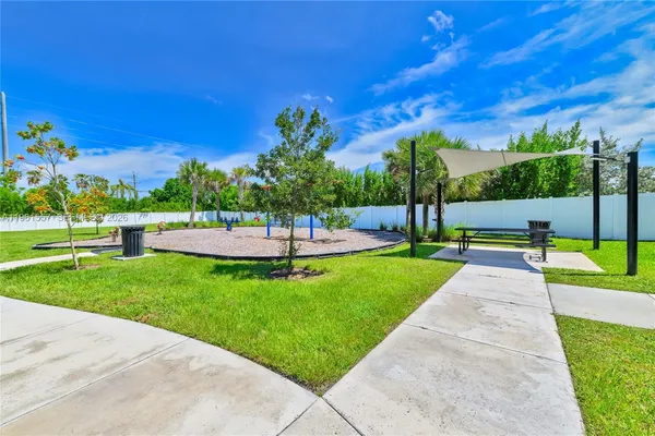 $2,745 | 3506 Joshua Tree Street, Unit 3506, Palm Springs, FL 33461