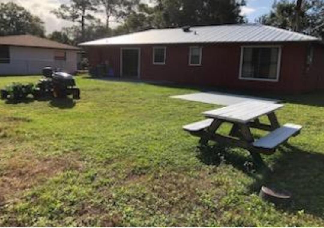 8404 Hibiscus Road Fort Pierce, FL 34951 - Photo 3 of 23 Screenshot_20231026-102351