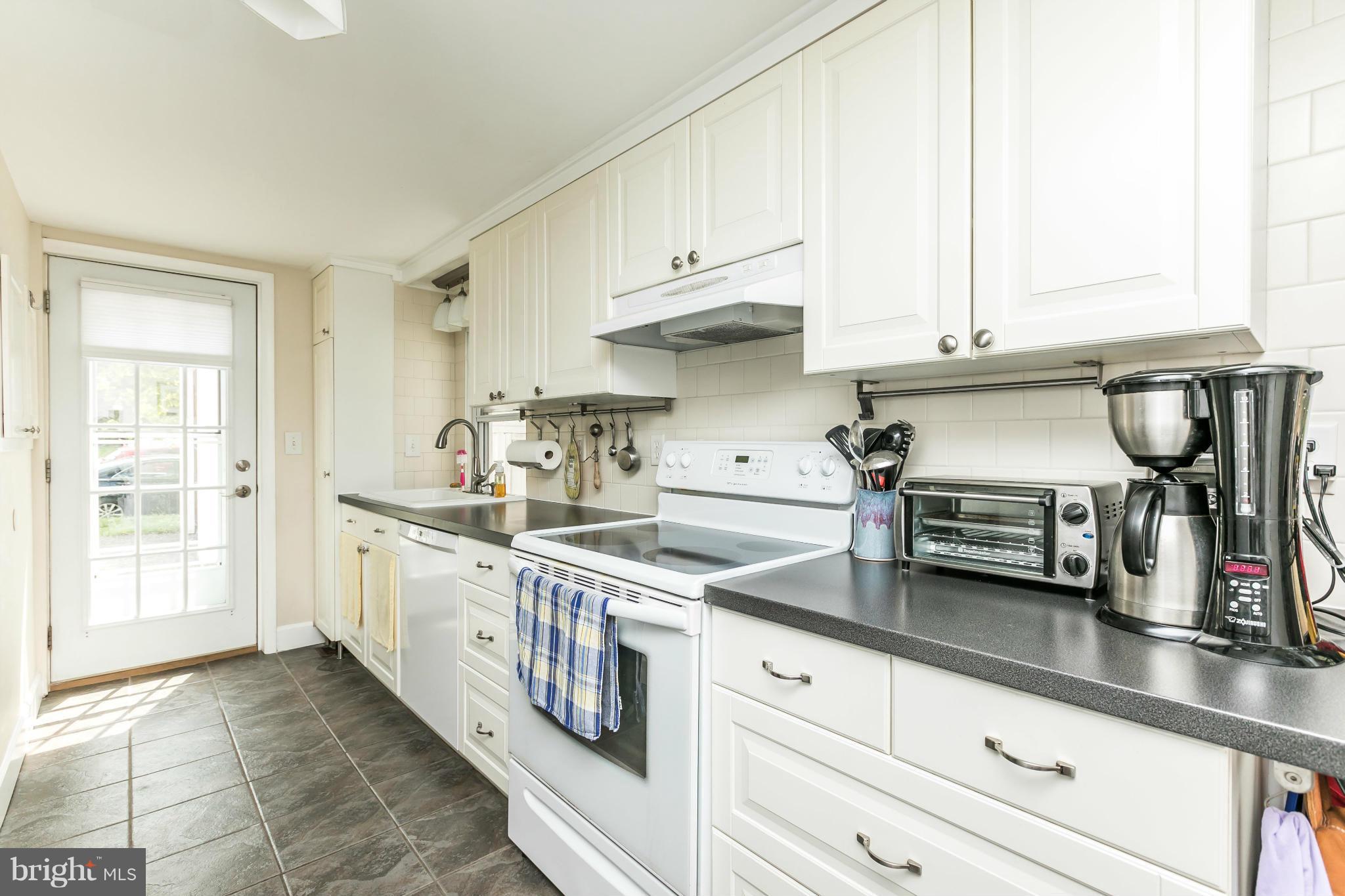 14822 Old Hanover Road Upperco, MD 21155 - Photo 11 of 30 Kitchen