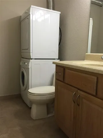 a close view of a washer and dryer