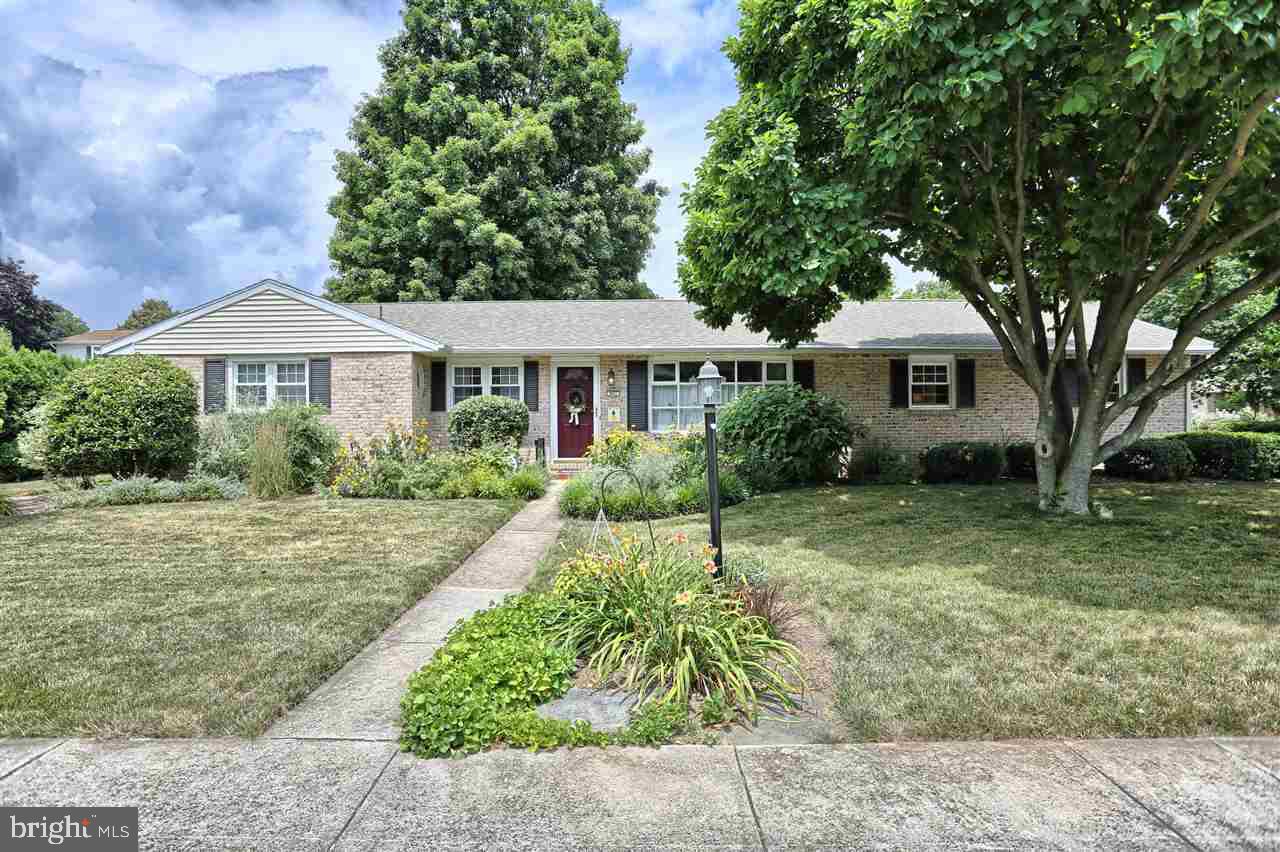 901 Forbes Road Carlisle, PA 17013 - Photo 1 of 25 Gallery Image 1