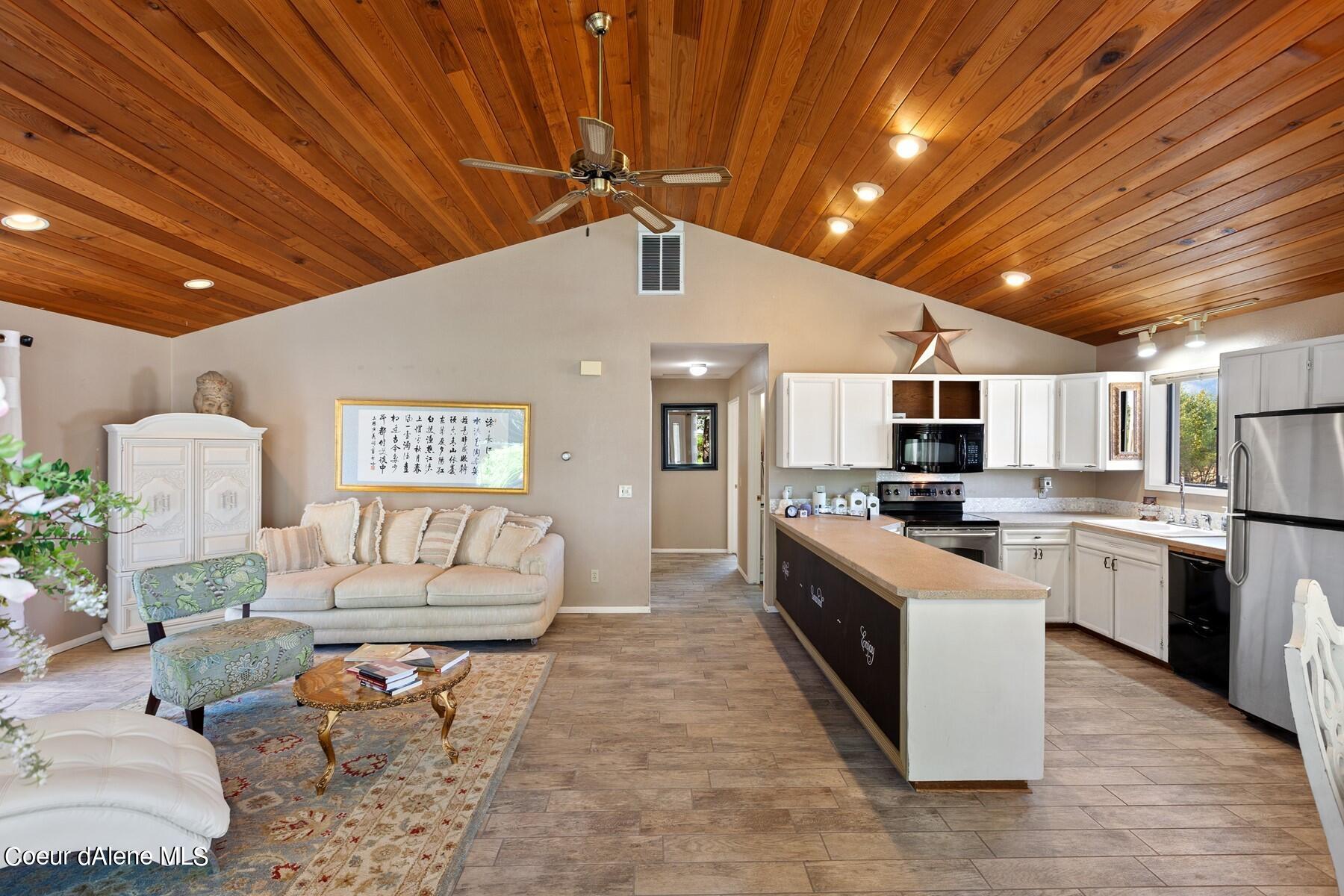 2938 East Murphy Road Coeur D'Alene, ID 83814 - Photo 20 of 51 Guesthouse