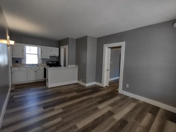 $1,900 | 48 Laurel Street, Unit 2, Newport, NH 03773