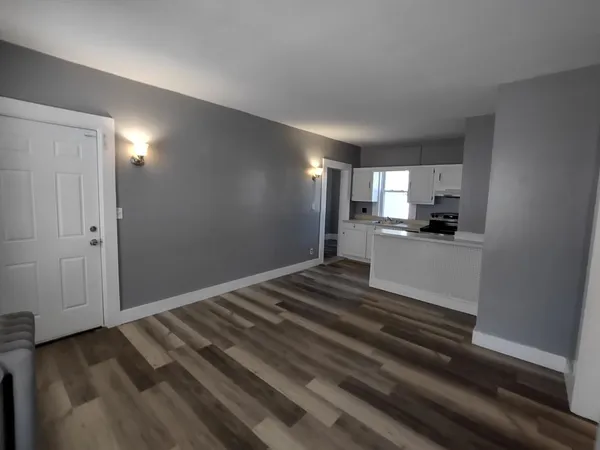 $1,900 | 48 Laurel Street, Unit 2, Newport, NH 03773