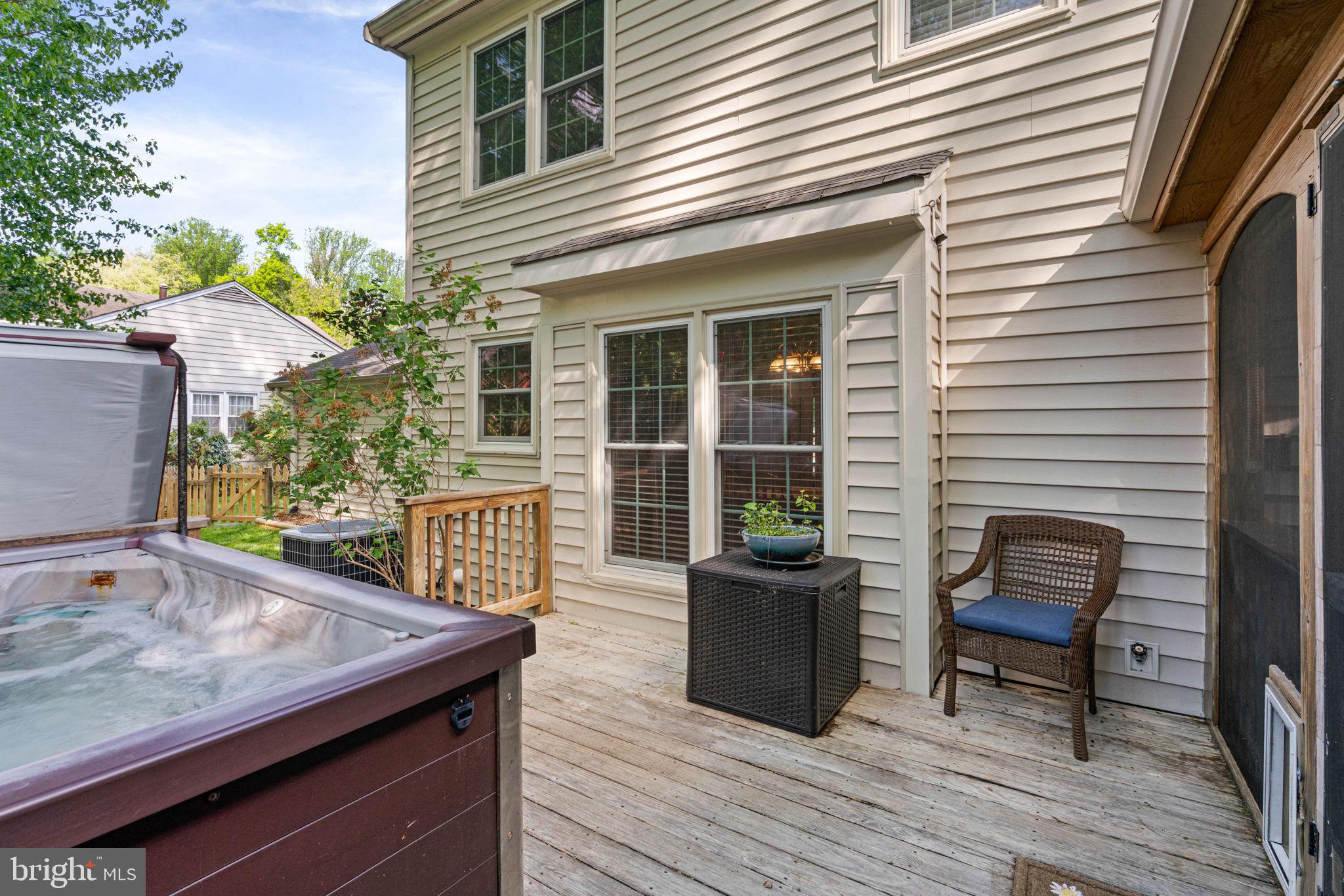 9833 Natick Road Burke, VA 22015 - Photo 45 of 50