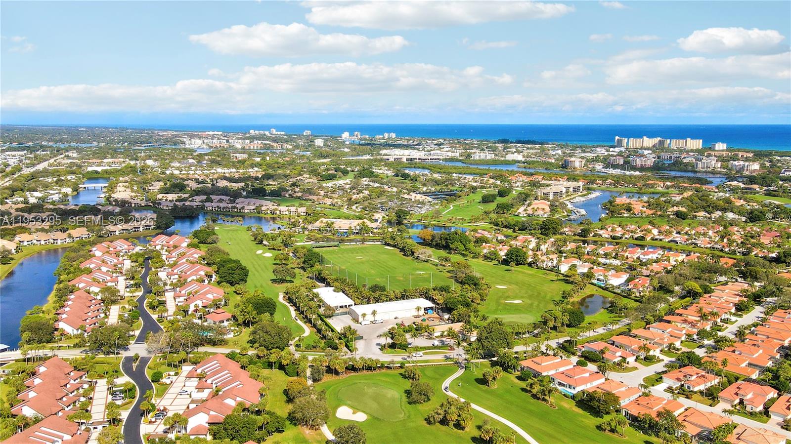 16600 Traders Crossing South, Unit 253 Jupiter, FL 33477 - Photo 26 of 67 a view of city and ocean