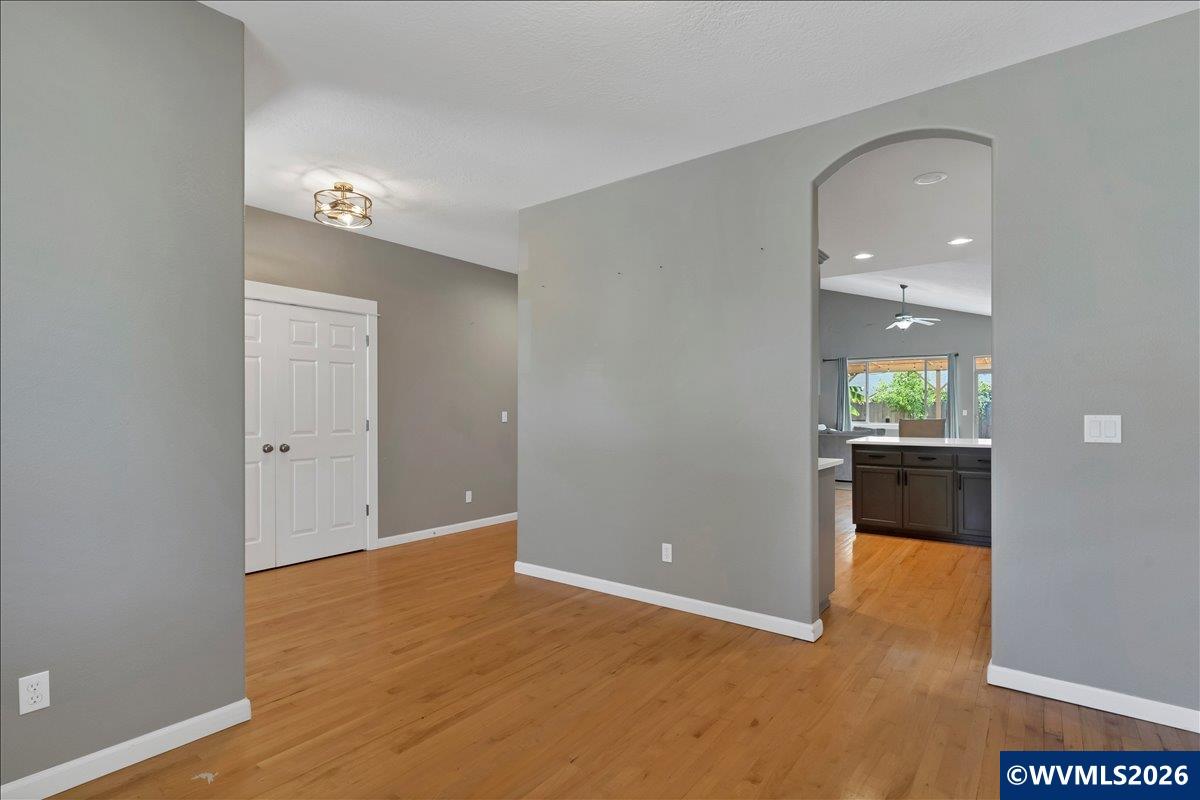 284 Southwest Wyatt Street Dallas, OR 97338 - Photo 5 of 38