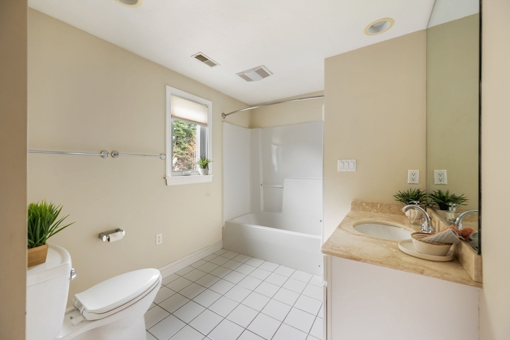 54 Bay Farm Road, Unit 54 Duxbury, MA 02332 - Photo 26 of 42