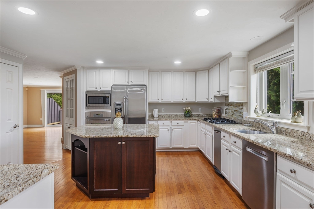 54 Bay Farm Road, Unit 54 Duxbury, MA 02332 - Photo 3 of 42